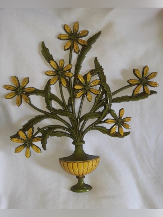 Syroco Other - Syroco Floral HUGE Wall Hanging Retro 1962 Flower Power Decor VTG Green/Yellow
